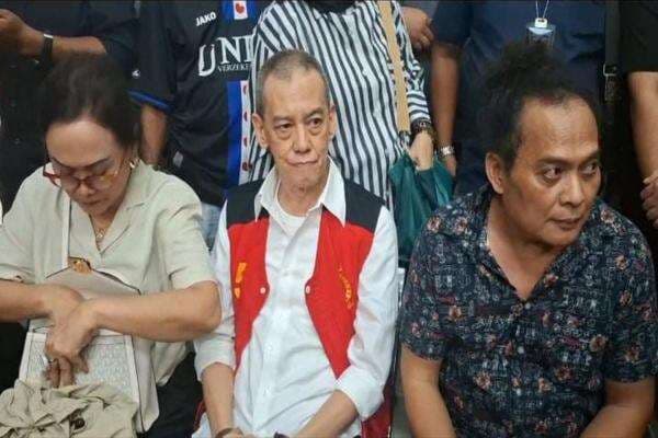 Fariz RM Dapat Nasihat dari Hakim, Janji Tak Pakai Narkoba Lagi Fariz RM Dapat Nasihat dari Hakim, Janji Tak Pakai Narkoba Lagi