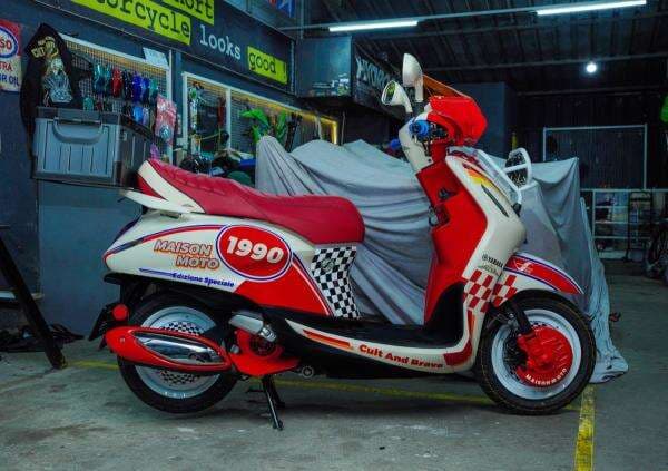 Dari Skutik Elegan ke Monster Reli: Tangan Ajaib Maison Moto Sulap Grand Filano Jadi Mesin Nostalgia Dari Skutik Elegan ke Monster Reli: Tangan Ajaib Maison Moto Sulap Grand Filano Jadi Mesin Nostalgia