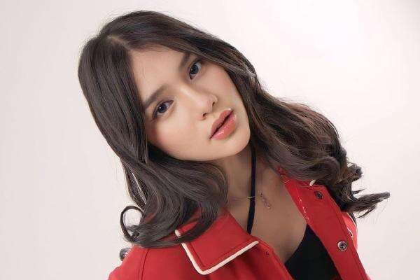 Davina Karamoy Akui Belum Siap Berhijab Setelah Mualaf Davina Karamoy Akui Belum Siap Berhijab Setelah Mualaf