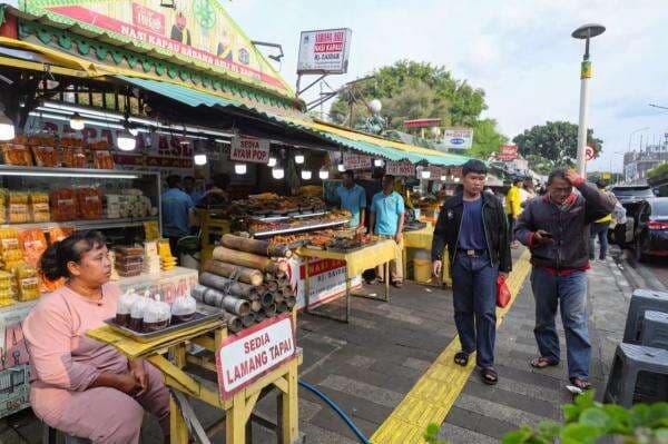 Daya Beli Rakyat Makin Tergerus, Ekonomi RI Diprediksi Cuma 4,7 di 2025 Daya Beli Rakyat Makin Tergerus, Ekonomi RI Diprediksi Cuma 4,7 di 2025