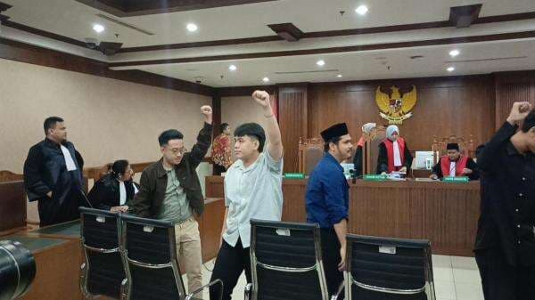 Hakim Tolak Eksepsi Delpedro Cs, Jaksa Diminta Hadirkan Saksi Hakim Tolak Eksepsi Delpedro Cs, Jaksa Diminta Hadirkan Saksi