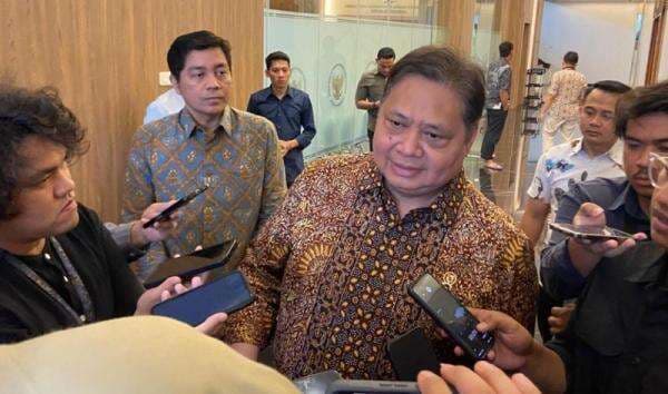 Peringkat Ekonomi Syariah RI Naik, Airlangga Yakin Ekonomi Bisa Tumbuh 8 Persen Peringkat Ekonomi Syariah RI Naik, Airlangga Yakin Ekonomi Bisa Tumbuh 8 Persen