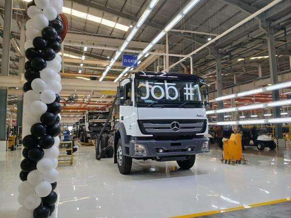 Pabrik Baru Daimler di Cikarang Resmi Beroperasi, Produksi 5 Ribu Unit per Tahun Pabrik Baru Daimler di Cikarang Resmi Beroperasi, Produksi 5 Ribu Unit per Tahun