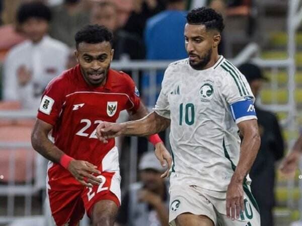 Wasit Ahmad Al Ali Jadi Sorotan Masyarakat Indonesia, Pimpin Laga Timnas Indonesia vs Arab Saudi Secara Adil Wasit Ahmad Al Ali Jadi Sorotan Masyarakat Indonesia, Pimpin Laga Timnas Indonesia vs Arab Saudi Secara Adil
