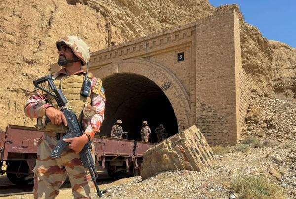 Serangan Militer Pakistan di Balochistan Tewaskan 177 Militan Serangan Militer Pakistan di Balochistan Tewaskan 177 Militan