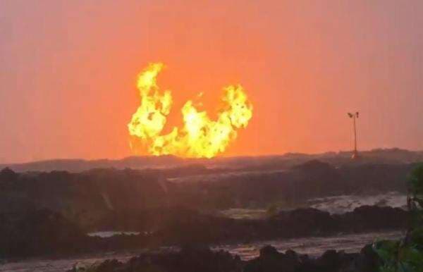 Ledakan Pipa Gas PT TGI di Inhil Riau Padam usai Pemadaman 13 Jam Ledakan Pipa Gas PT TGI di Inhil Riau Padam usai Pemadaman 13 Jam