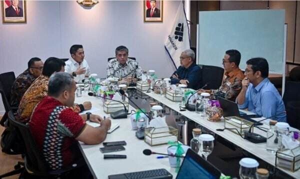 Temui Menaker, Seskab Pastikan Program Magang Nasional Berjalan Lancar Temui Menaker, Seskab Pastikan Program Magang Nasional Berjalan Lancar