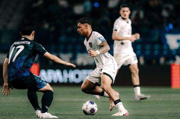 Lupakan Kekalahan Lawan Jepang! Dean James Pede Timnas Indonesia Lolos ke Piala Dunia 2026 Lupakan Kekalahan Lawan Jepang! Dean James Pede Timnas Indonesia Lolos ke Piala Dunia 2026