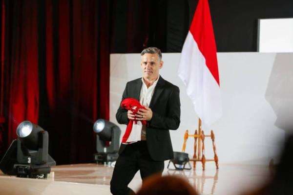 John Herdman Blak-blakan Sebut Asisten Lokal Kunci Timnas Indonesia Sebenarnya John Herdman Blak-blakan Sebut Asisten Lokal Kunci Timnas Indonesia Sebenarnya