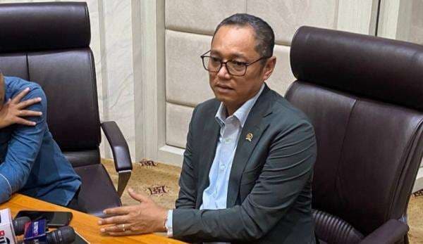 Profil Deddy Sitorus Anggota DPR yang Sebut Dirinya Berbeda dengan Rakyat Jelata Profil Deddy Sitorus Anggota DPR yang Sebut Dirinya Berbeda dengan Rakyat Jelata