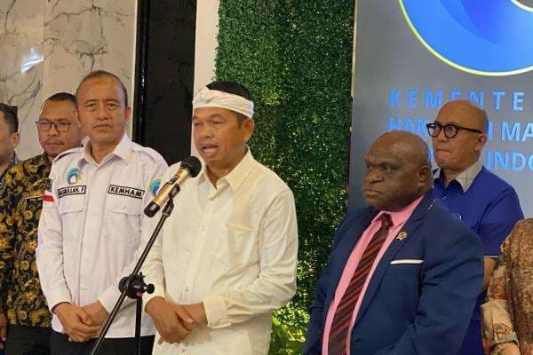Dedi Mulyadi Ungkap Kegiatan Siswa Nakal Jabar di Barak Militer, Dimulai Jam 4 Pagi! Dedi Mulyadi Ungkap Kegiatan Siswa Nakal Jabar di Barak Militer, Dimulai Jam 4 Pagi!