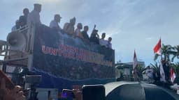 Demo Depan DPR, Refly Harun Serukan Pemakzulan Jokowi