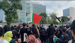 Demo Depan Kedubes AS, Koalisi Musisi dan KontraS Aksi Bela Palestina Sampaikan 3 Tuntutan