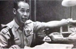 Dendam Soeharto kepada Hoegeng: Dicopot dari Kapolri hingga Ditolak Jadi Saksi Pernikahan Prabowo