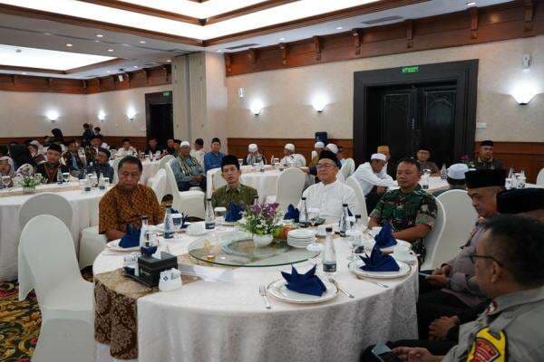 Dewan Nasional KEK Apresiasi Buka Puasa KEK MNC Lido City Bersama Warga Cigombong Dewan Nasional KEK Apresiasi Buka Puasa KEK MNC Lido City Bersama Warga Cigombong