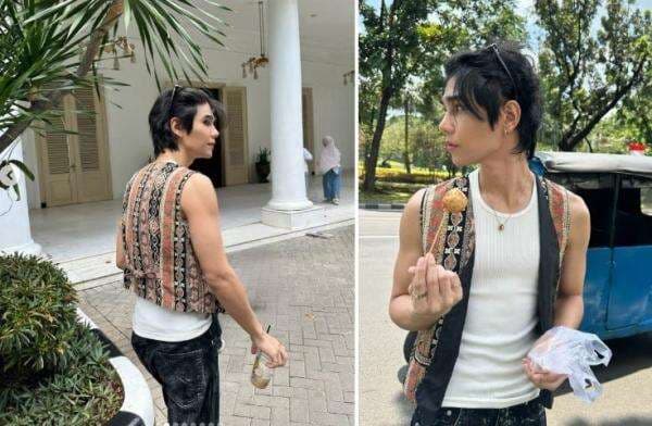 Potret Penyanyi Jeff Satur Asyik Jajan Tahu Bulat di Pinggir Jalan Potret Penyanyi Jeff Satur Asyik Jajan Tahu Bulat di Pinggir Jalan