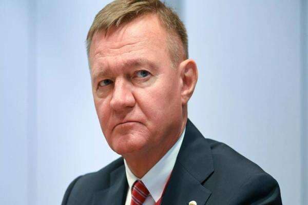 Dipecat Putin, Menteri Transportasi Rusia Bunuh Diri dengan Tembakan Dipecat Putin, Menteri Transportasi Rusia Bunuh Diri dengan Tembakan