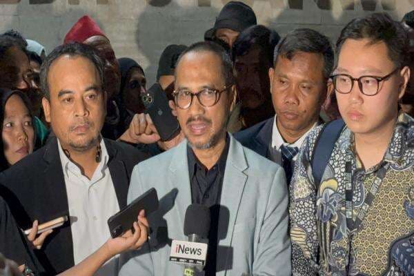 Diperiksa Tudingan Ijazah Palsu Jokowi, Abraham Samad: Banyak Pertanyaan Penyidik Keluar Substansi Diperiksa Tudingan Ijazah Palsu Jokowi, Abraham Samad: Banyak Pertanyaan Penyidik Keluar Substansi