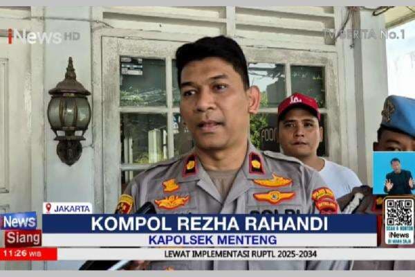 Diplomat Kemlu Sempat Telepon Terakhir ke Istri Sebelum Tewas Terlilit Lakban Diplomat Kemlu Sempat Telepon Terakhir ke Istri Sebelum Tewas Terlilit Lakban