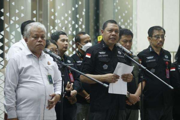 Terungkap! Nadiem dan Staf Bikin Grup WhatsApp 'Mas Menteri Core Team' Sebelum Jadi Menteri Terungkap! Nadiem dan Staf Bikin Grup WhatsApp 'Mas Menteri Core Team' Sebelum Jadi Menteri