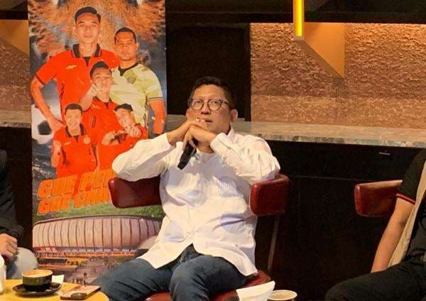 Direktur Persija Jakarta Bocorkan 4 Pemain Asing Anyar: Belum Pernah Main di Indonesia! Direktur Persija Jakarta Bocorkan 4 Pemain Asing Anyar: Belum Pernah Main di Indonesia!
