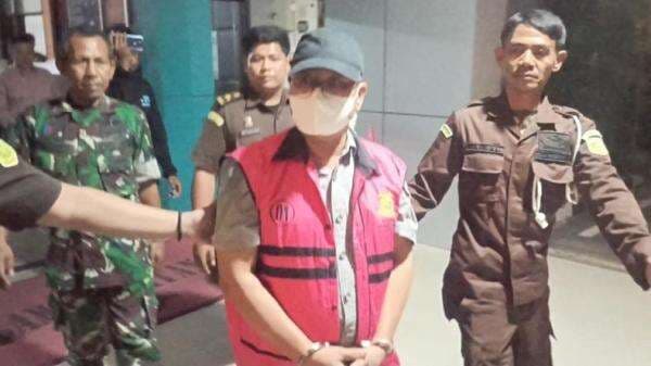 Kejati Sultra Kembali Tetapkan Seorang Tersangka Kasus Tambang di Kolaka Utara Kejati Sultra Kembali Tetapkan Seorang Tersangka Kasus Tambang di Kolaka Utara