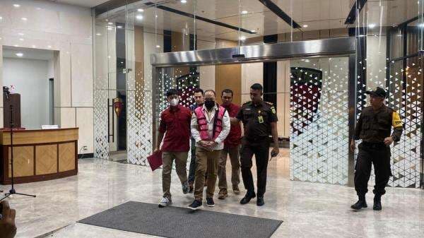 Kejagung Ungkap Peran Tersangka Dirut Sritex Iwan Kurniawan: Cairkan Kredit Bank Pakai Invoice Fiktif Kejagung Ungkap Peran Tersangka Dirut Sritex Iwan Kurniawan: Cairkan Kredit Bank Pakai Invoice Fiktif