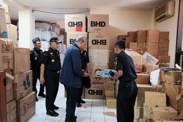 Dirjen Bea dan Cukai: Rokok Ilegal Komoditas Paling Banyak Terkena Penindakan Dirjen Bea dan Cukai: Rokok Ilegal Komoditas Paling Banyak Terkena Penindakan