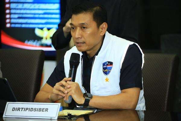 Laporan RK Soal Perselingkuhan Lisa Mariana Naik ke Penyidikan, Polisi Sudah Periksa 6 Saksi Laporan RK Soal Perselingkuhan Lisa Mariana Naik ke Penyidikan, Polisi Sudah Periksa 6 Saksi