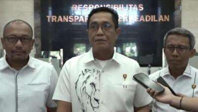 Polri Periksa 25 Saksi Soal Kasus Pagar Laut di Bekasi Polri Periksa 25 Saksi Soal Kasus Pagar Laut di Bekasi