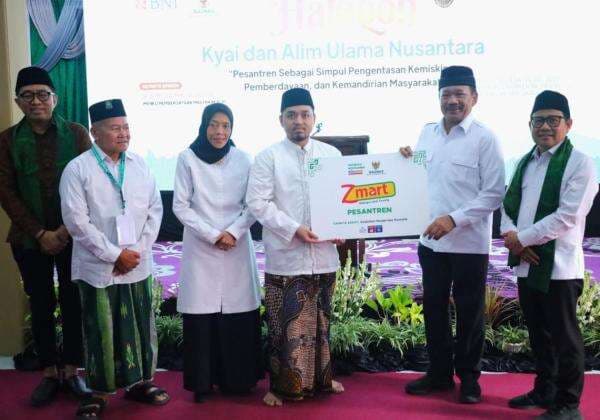 Disaksikan Menko PM, BAZNAS Salurkan Bantuan Zmart Pesantren di Jatim Disaksikan Menko PM, BAZNAS Salurkan Bantuan Zmart Pesantren di Jatim