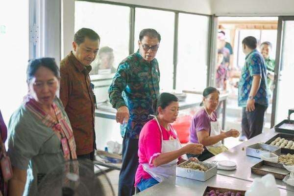 Diskop UKMP Badung Kunjungi Sentra IKM Amerta Jaya Sading Diskop UKMP Badung Kunjungi Sentra IKM Amerta Jaya Sading