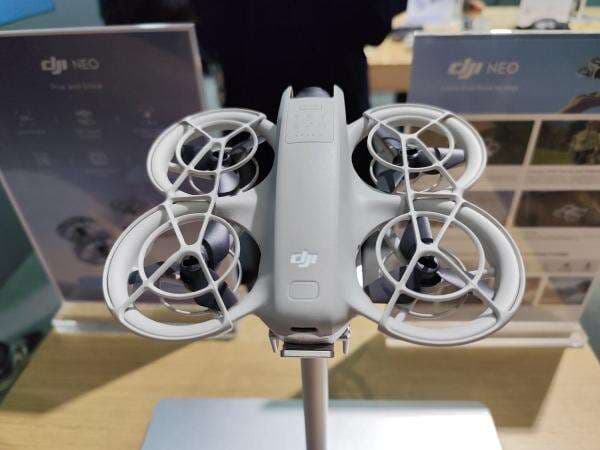 Hands On Review DJI Neo: Drone Ramah Pemula yang Mudah dan Seru Buat Digunakan Hands On Review DJI Neo: Drone Ramah Pemula yang Mudah dan Seru Buat Digunakan