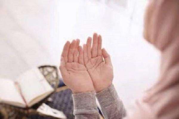 Doa Ini Direkomendasikan Para Ulama, Baca Bakda Ashar di Hari Jumat! Doa Ini Direkomendasikan Para Ulama, Baca Bakda Ashar di Hari Jumat!
