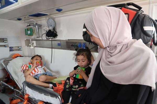 Dokter AS Tuding Sniper Israel Sengaja Tembaki Anak-anak Palestina Dokter AS Tuding Sniper Israel Sengaja Tembaki Anak-anak Palestina