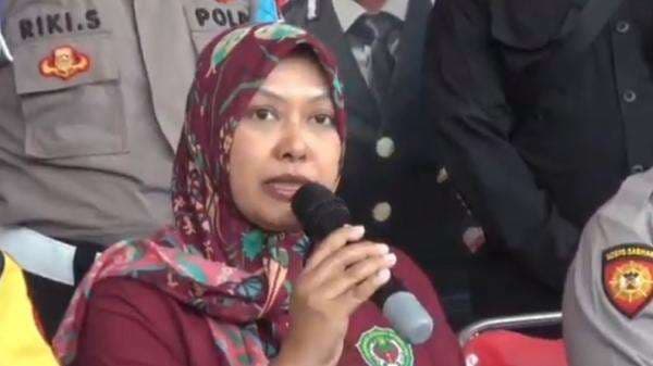 Dokter Forensik Jelaskan Titik Luka-Luka Mahasiswi UPI yang Ditemukan Tewas Mengenaskan Dokter Forensik Jelaskan Titik Luka-Luka Mahasiswi UPI yang Ditemukan Tewas Mengenaskan