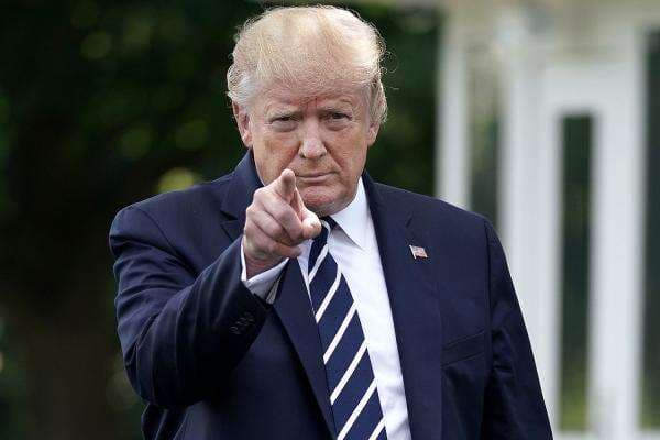 Donald Trump Pastikan HP dan Barang Elektronik Tak Akan Bebas dari Tarif Baru Donald Trump Pastikan HP dan Barang Elektronik Tak Akan Bebas dari Tarif Baru