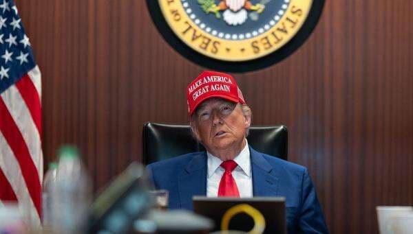 Donald Trump Alami Gangguan Pembuluh Darah, Alami Chronic Venous Insufficiency? Donald Trump Alami Gangguan Pembuluh Darah, Alami Chronic Venous Insufficiency?