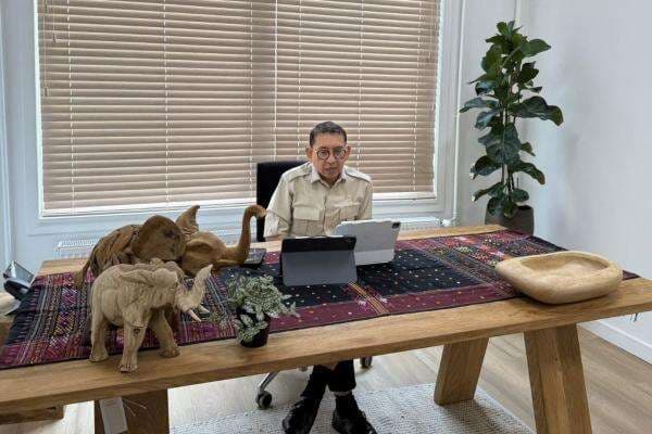 DPR Akan Panggil Fadli Zon Buntut Sebut Tak Ada Pemerkosaan Massal Mei 98 DPR Akan Panggil Fadli Zon Buntut Sebut Tak Ada Pemerkosaan Massal Mei 98