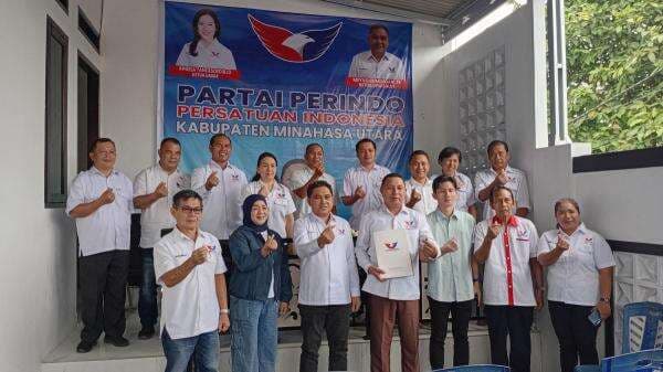 DPW Perindo Sulut Resmikan Sekretariat dan Kukuhkan Plt Ketua DPD Minahasa Utara DPW Perindo Sulut Resmikan Sekretariat dan Kukuhkan Plt Ketua DPD Minahasa Utara