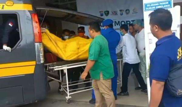 Dua Korban KMP Tunu Pratama Jaya Tewas Tidak Masuk Manifes Kapal Dua Korban KMP Tunu Pratama Jaya Tewas Tidak Masuk Manifes Kapal