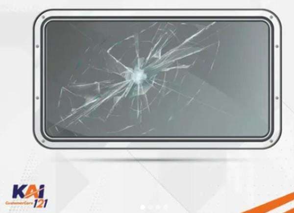 Dua Penumpang Kereta Sancaka Jadi Korban Kaca Pecah, Wajah Penuh Luka Dua Penumpang Kereta Sancaka Jadi Korban Kaca Pecah, Wajah Penuh Luka