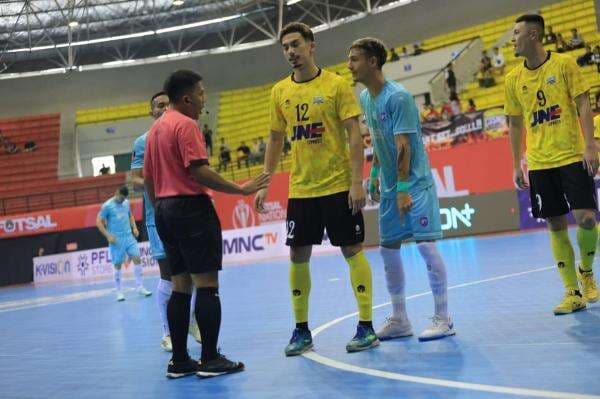 Pelatih Komentari Kemenangan Cosmo JNE atas Unggul FC via Adu Penalti di Futsal Nation Cup 2025 Pelatih Komentari Kemenangan Cosmo JNE atas Unggul FC via Adu Penalti di Futsal Nation Cup 2025