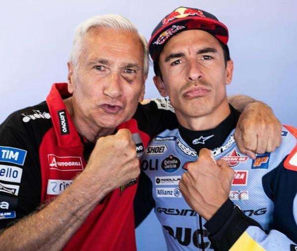 Duet Marc Marquez dengan Francesco Bagnaia Wajib Diwaspadai di MotoGP 2025, Bos Ducati Bongkar Sederet Keunggulannya Duet Marc Marquez dengan Francesco Bagnaia Wajib Diwaspadai di MotoGP 2025, Bos Ducati Bongkar Sederet Keunggulannya