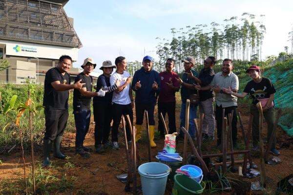 Dukung Program Penghijauan, Direktorat PGKP IKN Gelar Penanaman Pohon Serentak Dukung Program Penghijauan, Direktorat PGKP IKN Gelar Penanaman Pohon Serentak