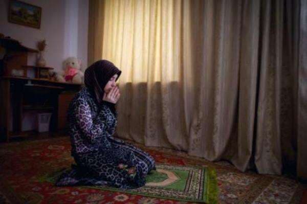 Dulu Benci Islam, Bule Cantik Amerika Ini Ucap Syahadat Setelah Baca Alquran Dulu Benci Islam, Bule Cantik Amerika Ini Ucap Syahadat Setelah Baca Alquran