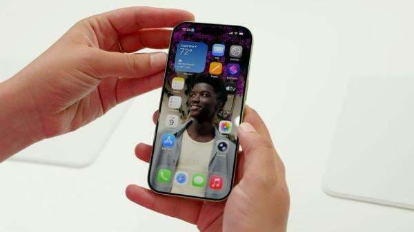 iPhone 17 Memukau Dunia, Namun Apple Masih Ketinggalan Jauh di Balapan AI iPhone 17 Memukau Dunia, Namun Apple Masih Ketinggalan Jauh di Balapan AI