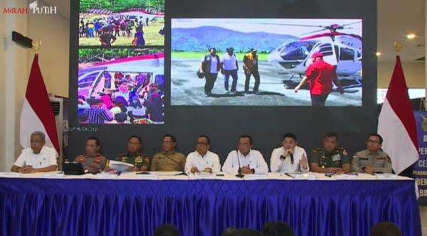 Prabowo Kirim Helikopter Pribadi untuk Gubernur Aceh saat Bencana Sumatera Prabowo Kirim Helikopter Pribadi untuk Gubernur Aceh saat Bencana Sumatera