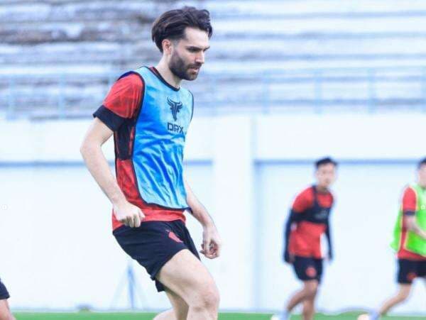 Ambisi Besar Jebolan Akademi Barcelona Bawa Persik Kediri Merangkak Naik di Klasemen Super League 2025-2026 Ambisi Besar Jebolan Akademi Barcelona Bawa Persik Kediri Merangkak Naik di Klasemen Super League 2025-2026