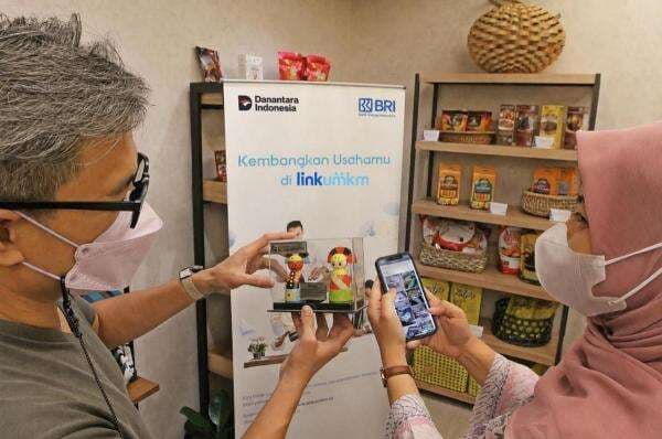 Tingkatkan Kapasitas UMKM, Pengguna LinkUMKM BRI Tembus 16,46 Juta hingga April 2026 Tingkatkan Kapasitas UMKM, Pengguna LinkUMKM BRI Tembus 16,46 Juta hingga April 2026